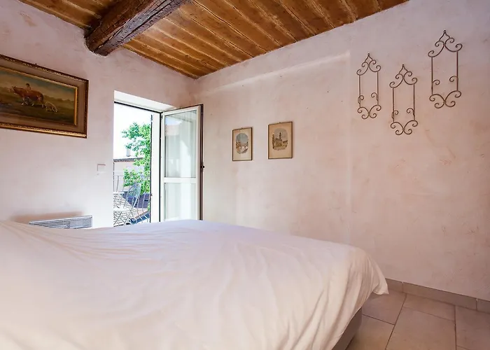 Freres Suquet Sea Apartment Cannes